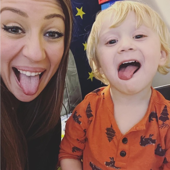 Meet your Posher, Rachel - Picture 4 of 6